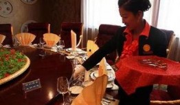 深圳服务员爆料新闻,揭露餐厅潜规则与行业乱象