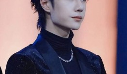 圈内人爆料王一博女友,神秘美女引热议