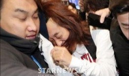 韩国娱乐圈记者爆料视频,记者揭秘娱乐圈幕后真相视频曝光