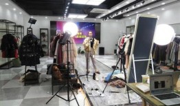 服装店老板爆料视频播放,爆款服装背后的秘密，视频播放引发热议！